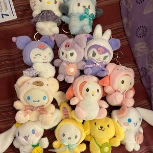 Sarino plushies keychains